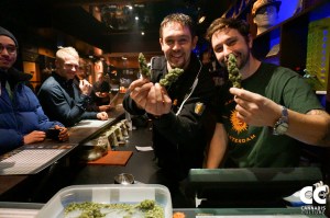 תרבות קנביס. קופי שופ אמסטרדמי.